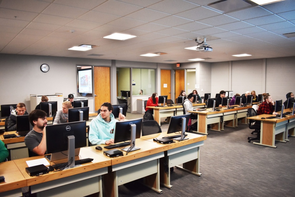 tec_20191016_2_students_F-scaled