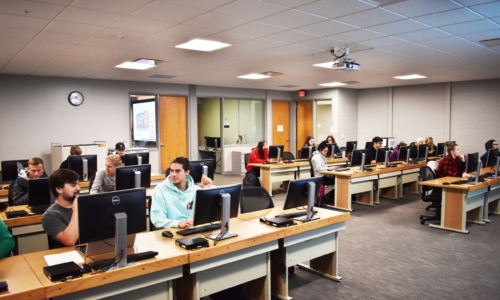 tec_20191016_2_students_F-scaled